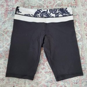 Lululemon reversible groove bike shorts tall, size 6